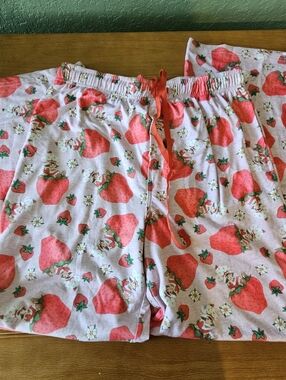 Womens Strawberry Shortcake Pink Pajama Pants Size Small